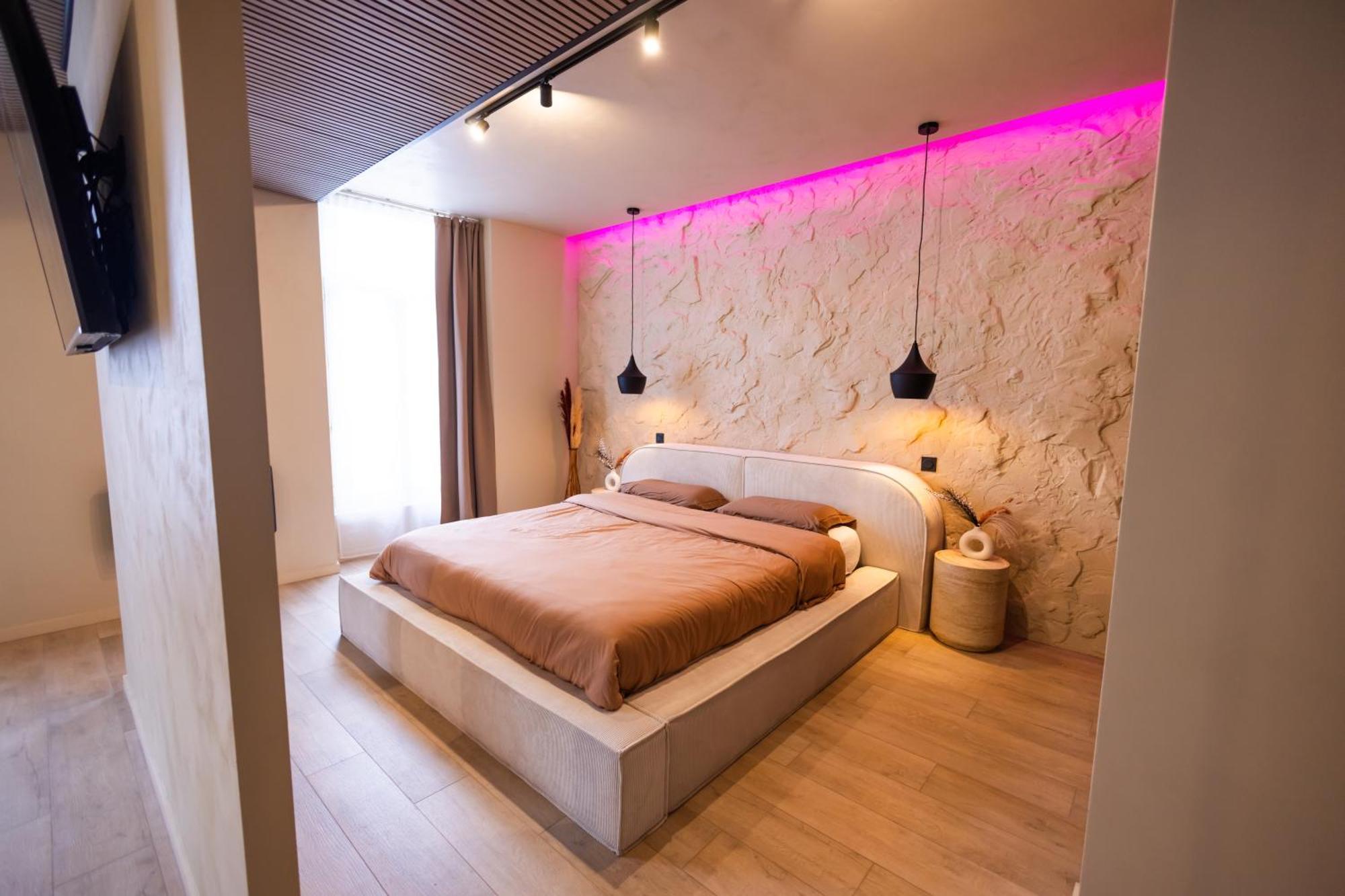 Harmony Room Suite Avec Balneo Angers Eksteriør bilde